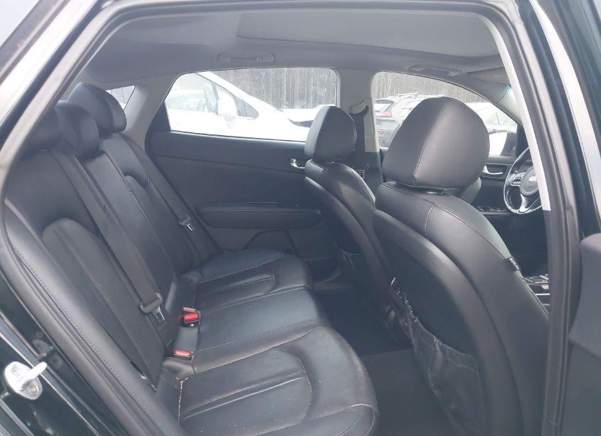 Photo 8 of 2016 Kia Optima EX (VIN 5XXGU4L36GG065976)