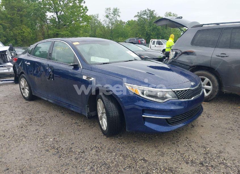 2016 Kia Optima EX (VIN 5XXGU4L36GG089906) main photo
