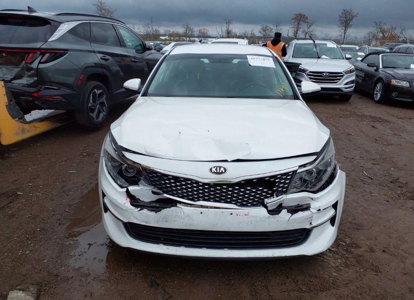 Photo 12 of 2016 Kia Optima EX (VIN 5XXGU4L36GG094801)