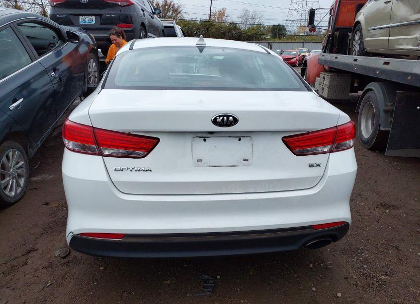 Photo 16 of 2016 Kia Optima EX (VIN 5XXGU4L36GG094801)