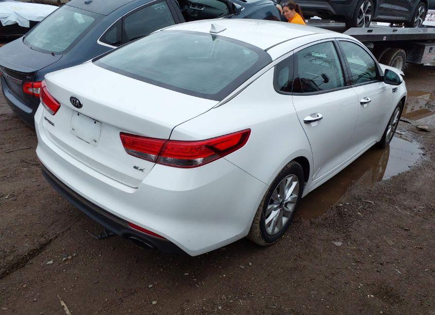 Photo 4 of 2016 Kia Optima EX (VIN 5XXGU4L36GG094801)