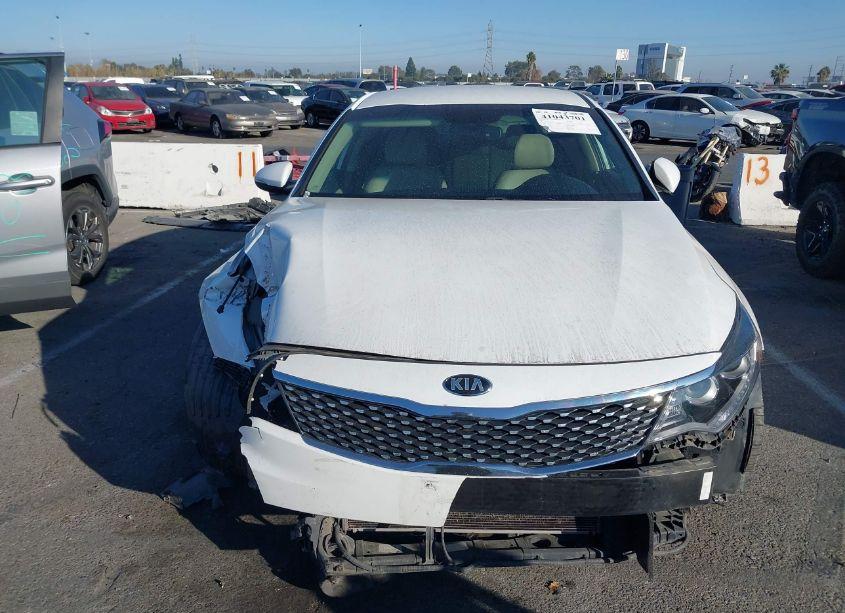 Photo 12 of 2016 Kia Optima EX (VIN 5XXGU4L36GG121186)