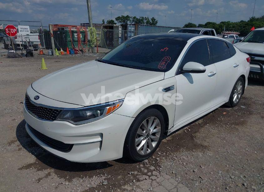 Photo 6 of 2018 Kia Optima EX (VIN 5XXGU4L36JG238113)