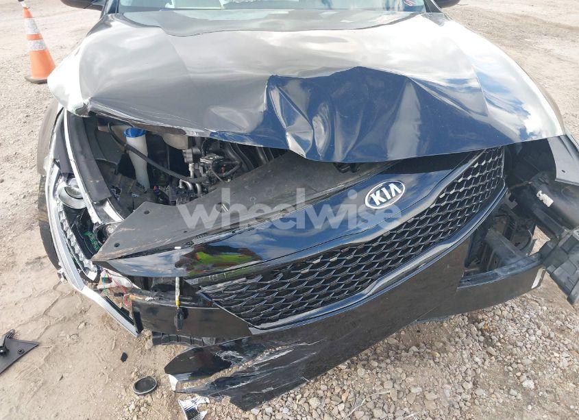 Photo 6 of 2016 Kia Optima EX (VIN 5XXGU4L37GG013305)