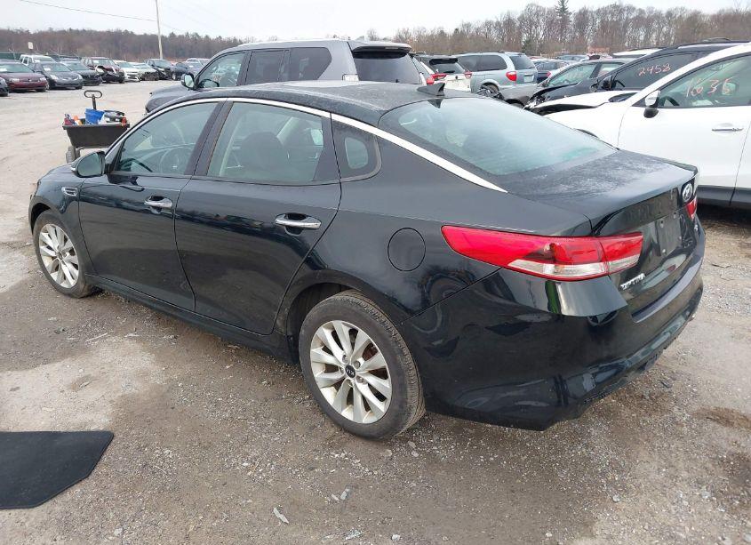 Photo 3 of 2016 Kia Optima EX (VIN 5XXGU4L37GG033330)
