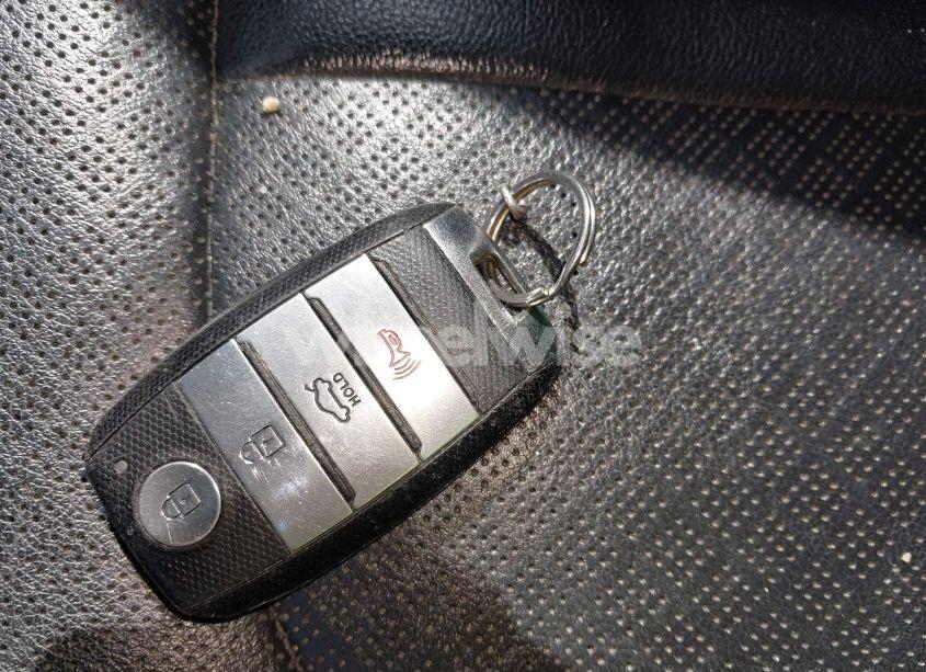 Photo 11 of 2016 Kia Optima EX (VIN 5XXGU4L37GG048085)