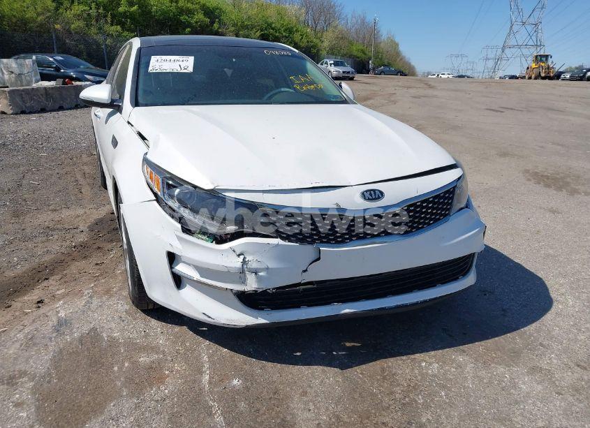 Photo 6 of 2016 Kia Optima EX (VIN 5XXGU4L37GG048085)