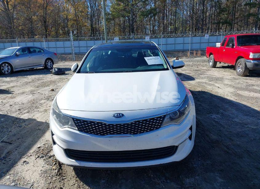 Photo 12 of 2016 Kia Optima EX (VIN 5XXGU4L37GG062651)