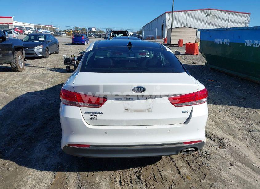 Photo 16 of 2016 Kia Optima EX (VIN 5XXGU4L37GG062651)