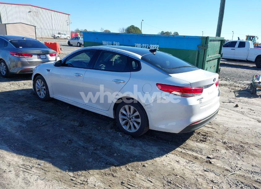 Photo 3 of 2016 Kia Optima EX (VIN 5XXGU4L37GG062651)