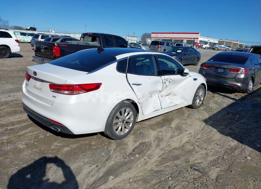 Photo 4 of 2016 Kia Optima EX (VIN 5XXGU4L37GG062651)
