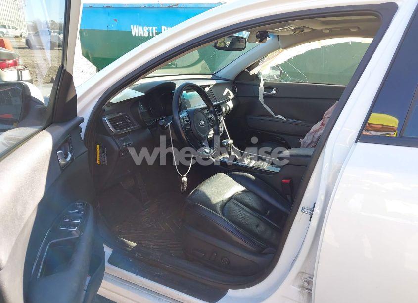 Photo 5 of 2016 Kia Optima EX (VIN 5XXGU4L37GG062651)