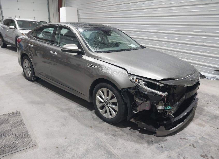 2016 Kia Optima EX (VIN 5XXGU4L37GG089655) main photo