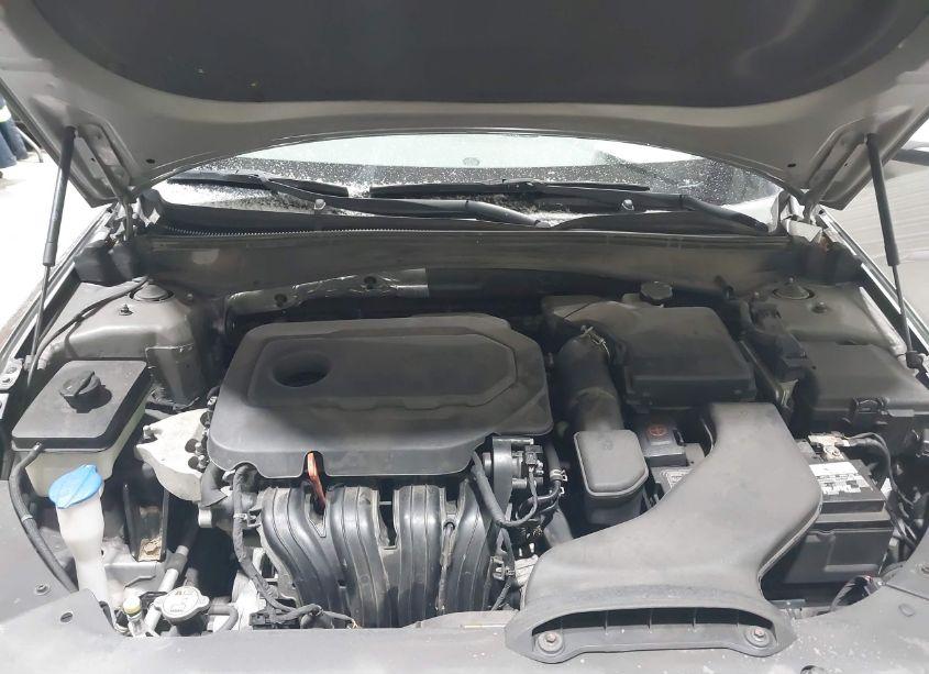 Photo 10 of 2016 Kia Optima EX (VIN 5XXGU4L37GG089655)