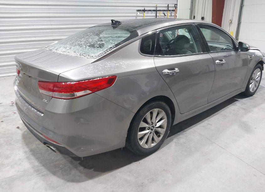 Photo 4 of 2016 Kia Optima EX (VIN 5XXGU4L37GG089655)