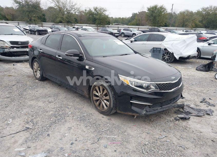 2016 Kia Optima EX (VIN 5XXGU4L37GG112562) main photo