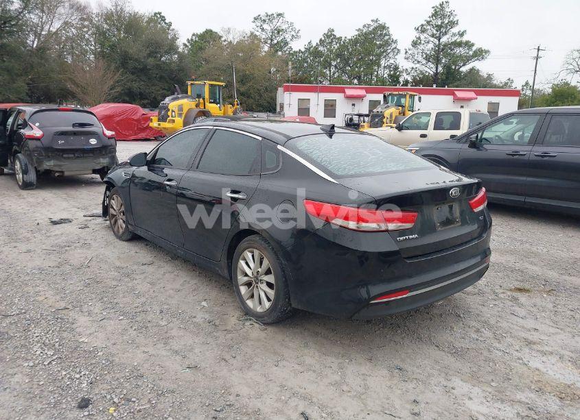 Photo 3 of 2016 Kia Optima EX (VIN 5XXGU4L37GG112562)
