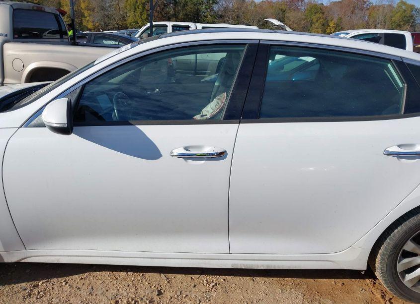 Photo 14 of 2017 Kia Optima EX (VIN 5XXGU4L37HG126883)