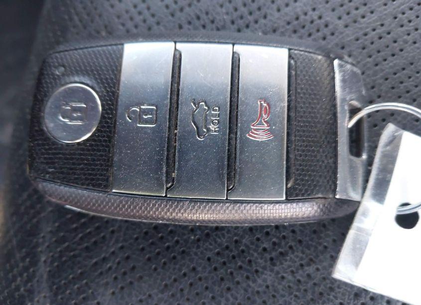 Photo 11 of 2017 Kia Optima EX (VIN 5XXGU4L37HG150200)