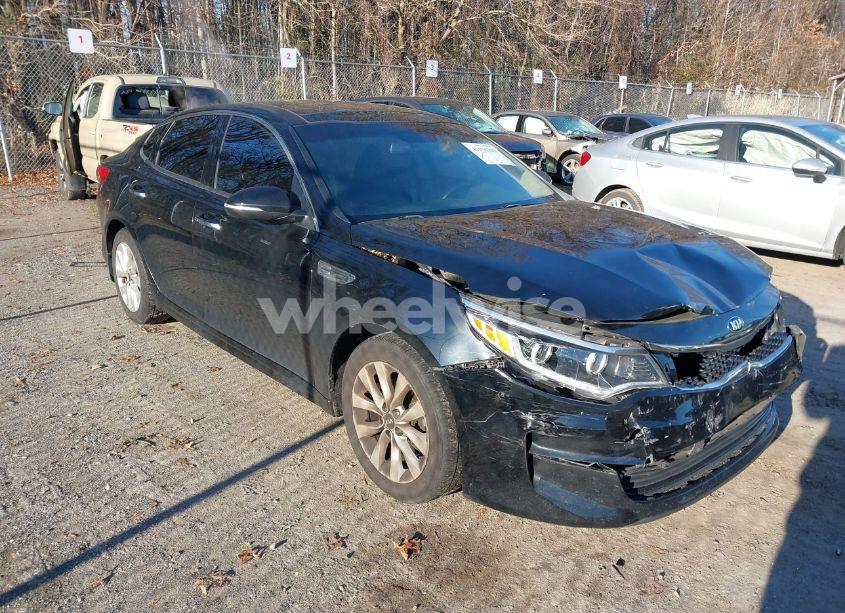 2017 Kia Optima EX (VIN 5XXGU4L37HG153050) main photo