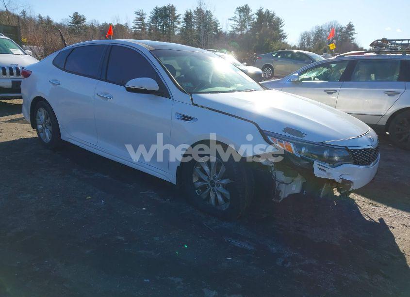 2017 Kia Optima EX (VIN 5XXGU4L37HG159530) main photo