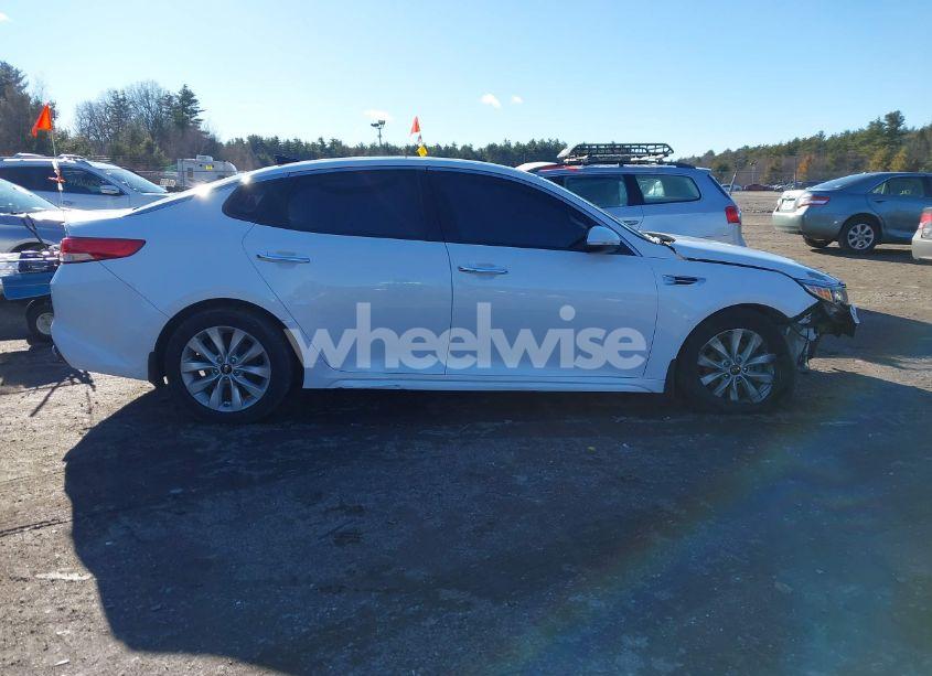 Photo 13 of 2017 Kia Optima EX (VIN 5XXGU4L37HG159530)