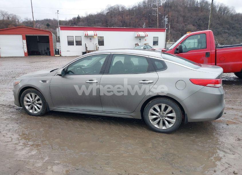 Photo 15 of 2017 Kia Optima EX (VIN 5XXGU4L37HG161049)