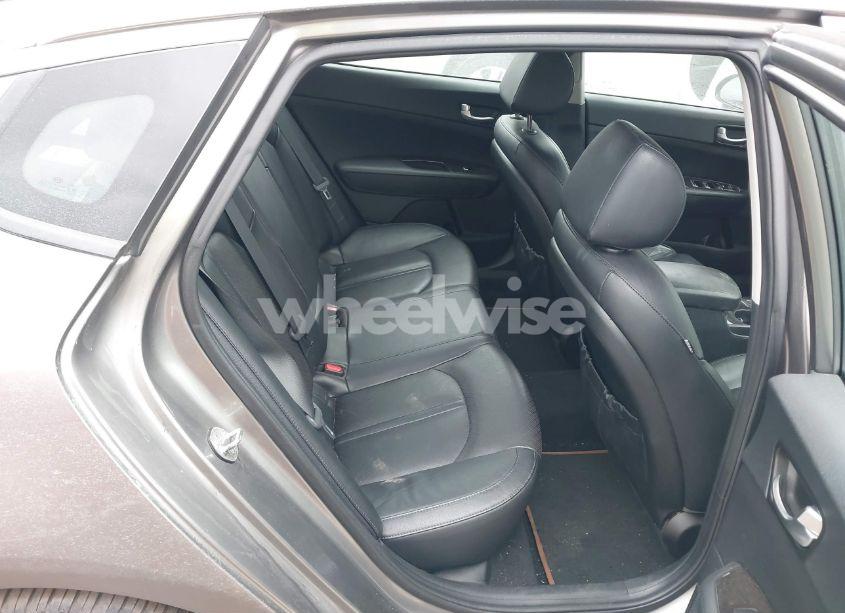 Photo 8 of 2017 Kia Optima EX (VIN 5XXGU4L37HG161049)