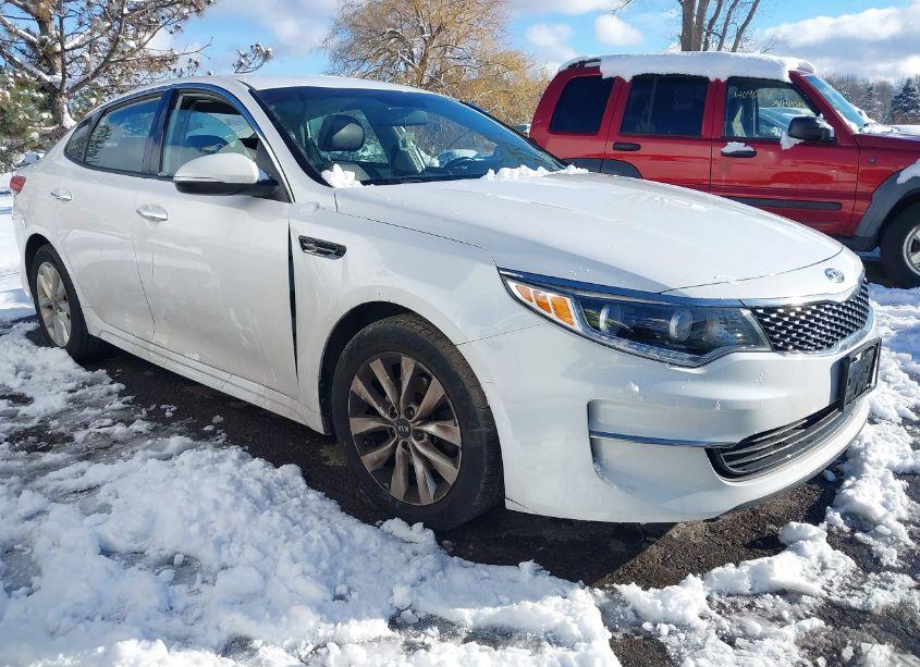 2017 Kia Optima EX (VIN 5XXGU4L37HG172035) main photo
