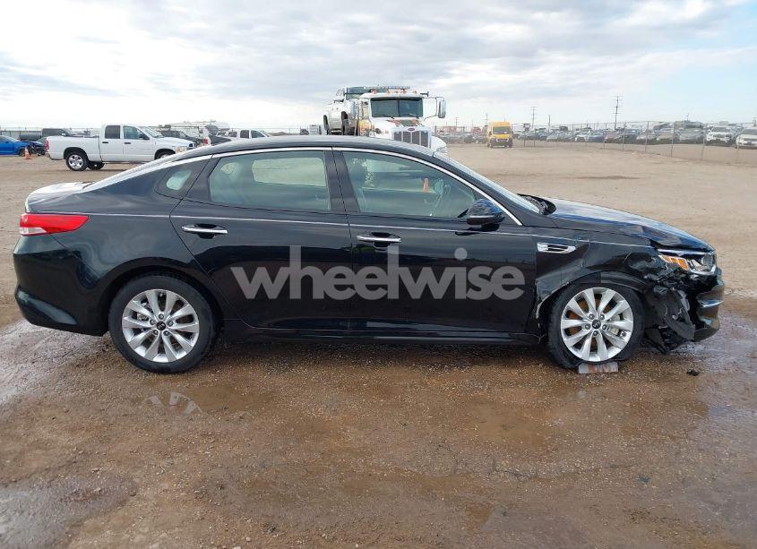 Photo 13 of 2018 Kia Optima EX (VIN 5XXGU4L37JG196535)