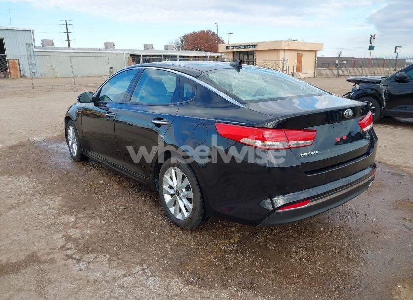 Photo 3 of 2018 Kia Optima EX (VIN 5XXGU4L37JG196535)
