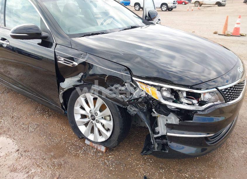 Photo 6 of 2018 Kia Optima EX (VIN 5XXGU4L37JG196535)