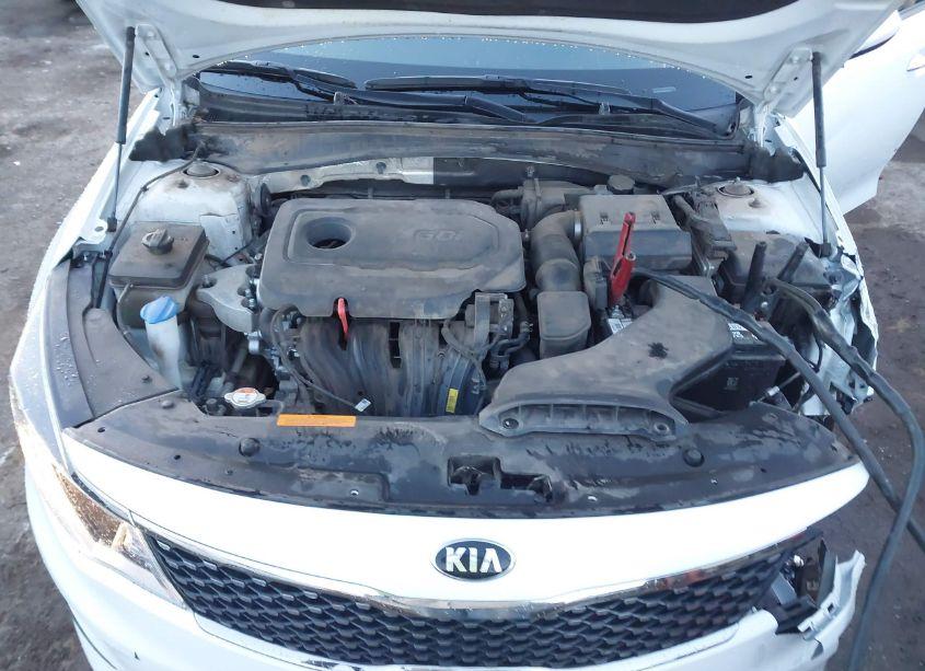 Photo 10 of 2018 Kia Optima EX (VIN 5XXGU4L37JG203855)