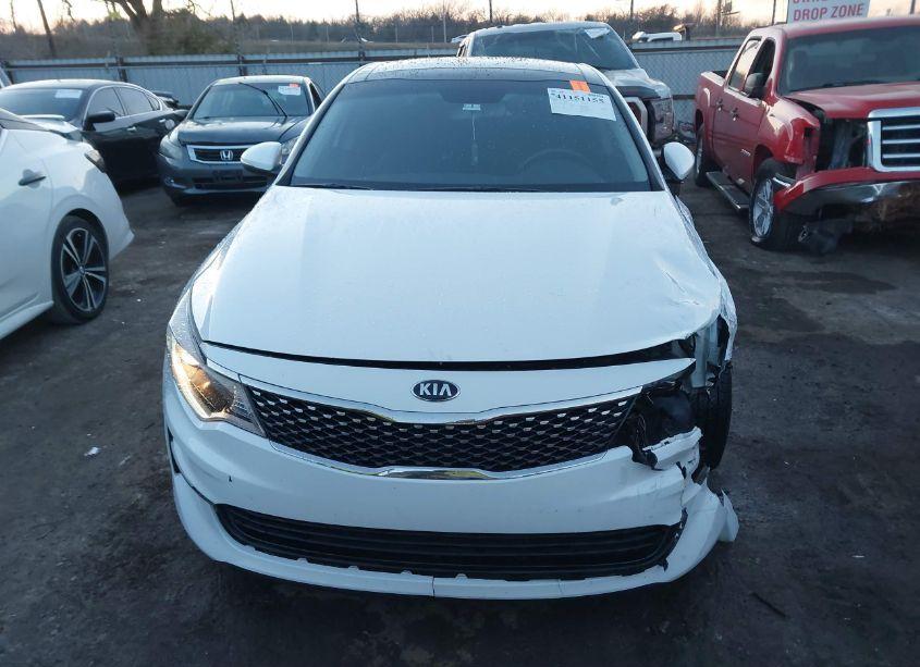 Photo 12 of 2018 Kia Optima EX (VIN 5XXGU4L37JG203855)