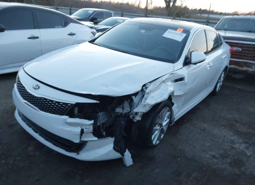 Photo 2 of 2018 Kia Optima EX (VIN 5XXGU4L37JG203855)
