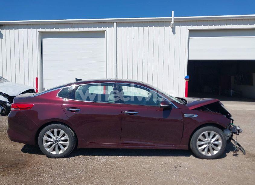 Photo 13 of 2016 Kia Optima EX (VIN 5XXGU4L38GG005052)