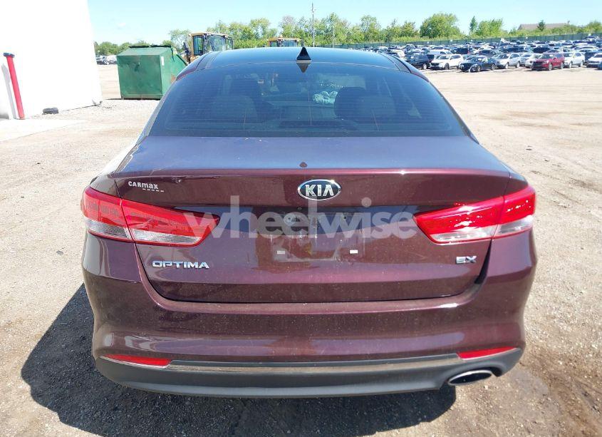 Photo 16 of 2016 Kia Optima EX (VIN 5XXGU4L38GG005052)