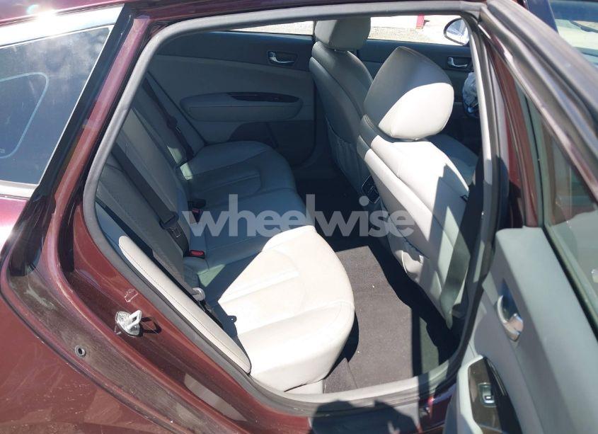 Photo 8 of 2016 Kia Optima EX (VIN 5XXGU4L38GG005052)