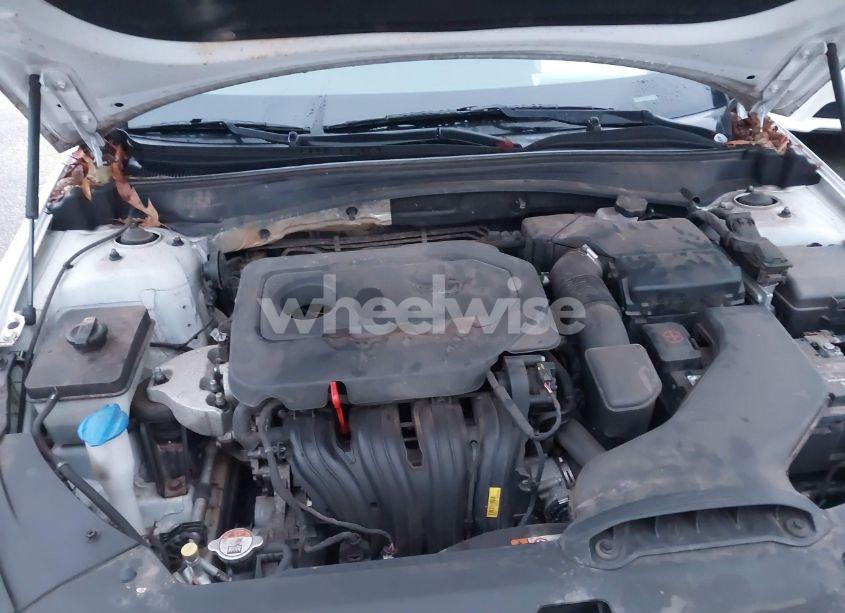 Photo 10 of 2016 Kia Optima EX (VIN 5XXGU4L38GG005892)