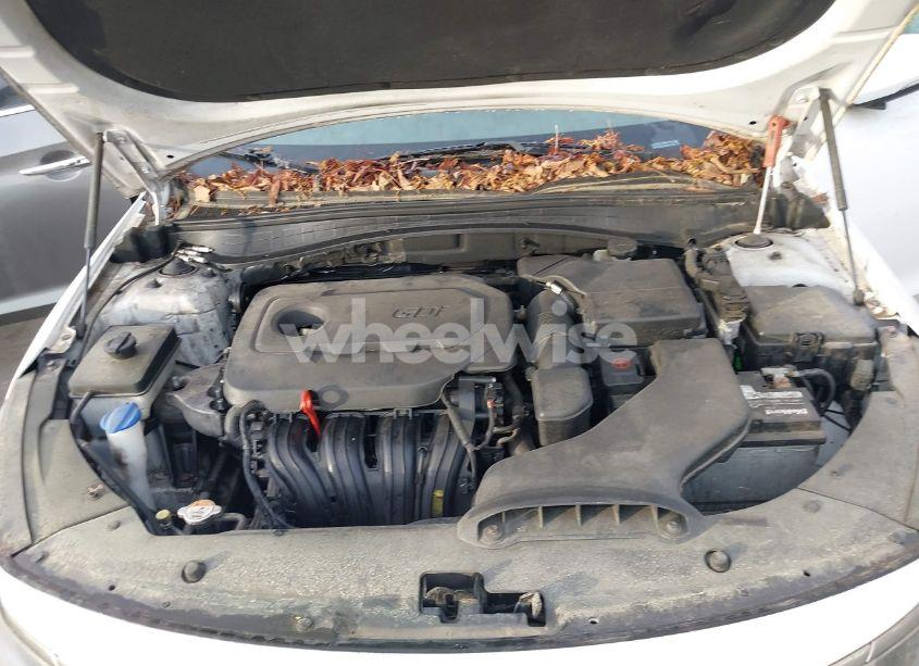 Photo 10 of 2016 Kia Optima EX (VIN 5XXGU4L38GG008436)