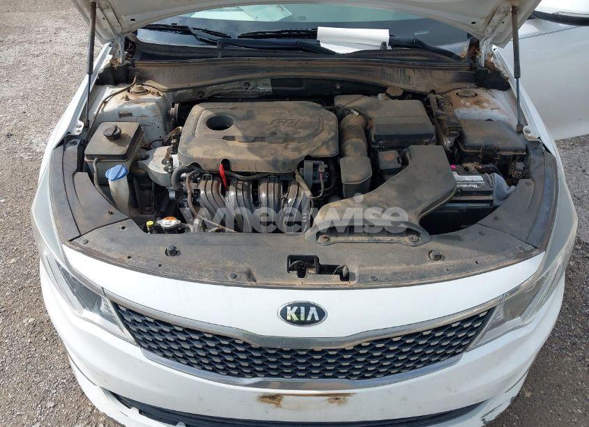 Photo 10 of 2016 Kia Optima EX (VIN 5XXGU4L38GG013197)