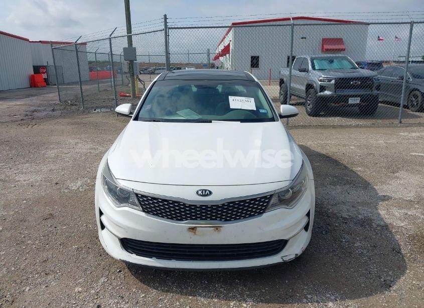 Photo 12 of 2016 Kia Optima EX (VIN 5XXGU4L38GG013197)
