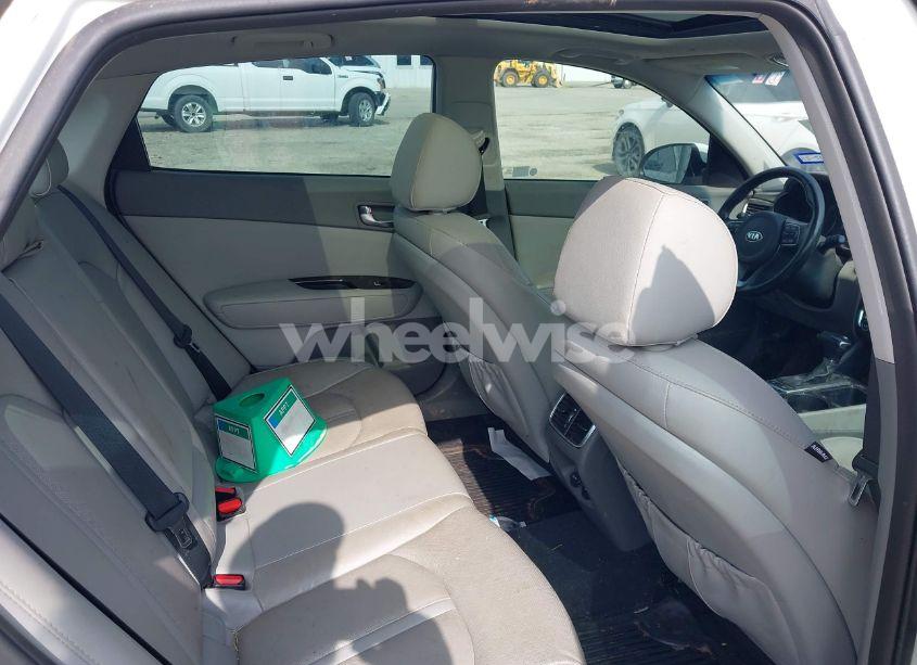 Photo 8 of 2016 Kia Optima EX (VIN 5XXGU4L38GG013197)