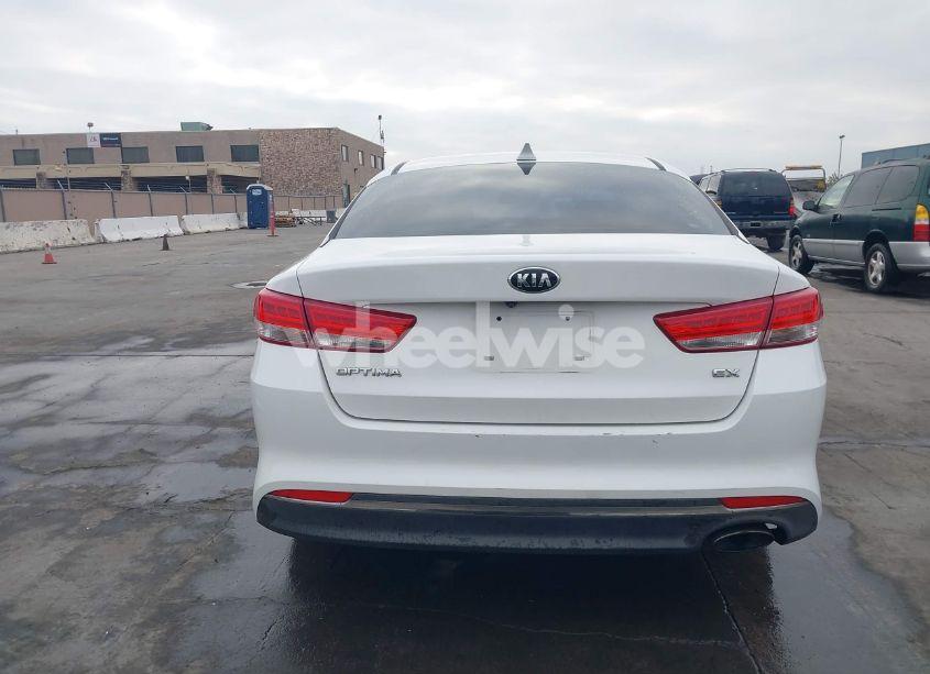 Photo 16 of 2016 Kia Optima EX (VIN 5XXGU4L38GG062304)