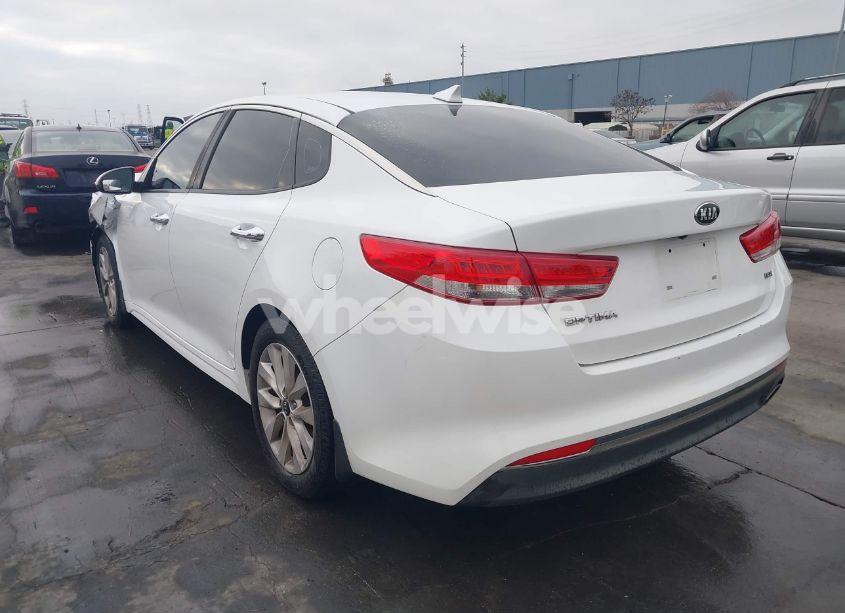 Photo 3 of 2016 Kia Optima EX (VIN 5XXGU4L38GG062304)