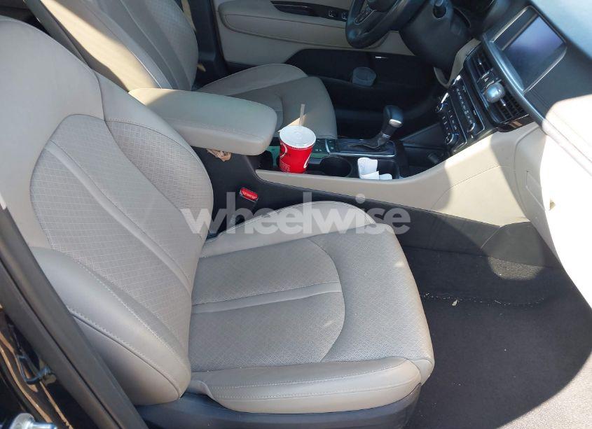 Photo 5 of 2016 Kia Optima EX (VIN 5XXGU4L38GG064148)