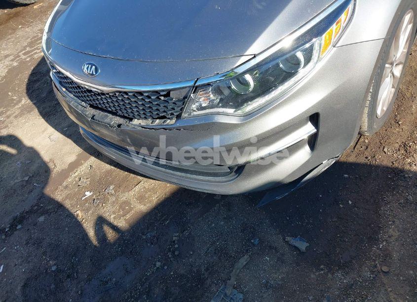 Photo 17 of 2016 Kia Optima EX (VIN 5XXGU4L38GG101019)