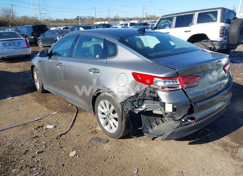 Photo 3 of 2016 Kia Optima EX (VIN 5XXGU4L38GG101019)
