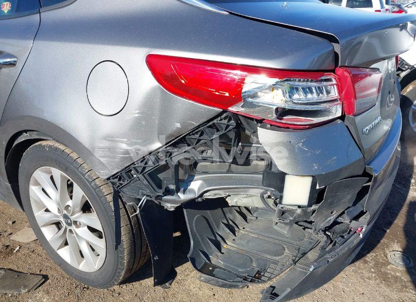 Photo 6 of 2016 Kia Optima EX (VIN 5XXGU4L38GG101019)