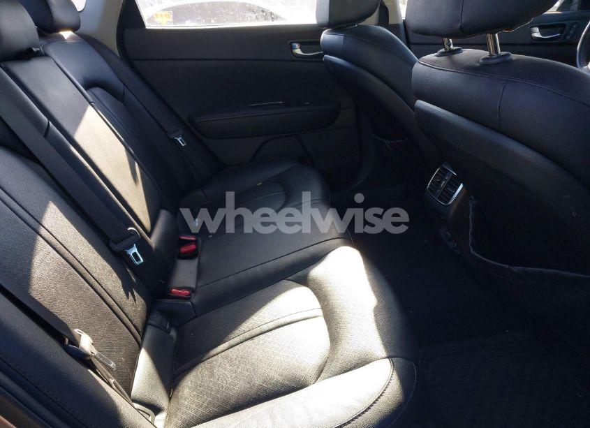 Photo 8 of 2016 Kia Optima EX (VIN 5XXGU4L38GG101019)